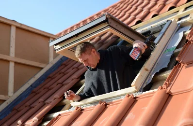 Pose de fenêtres de toit Velux à Savennes